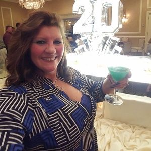 Meet your Posher, Beverly